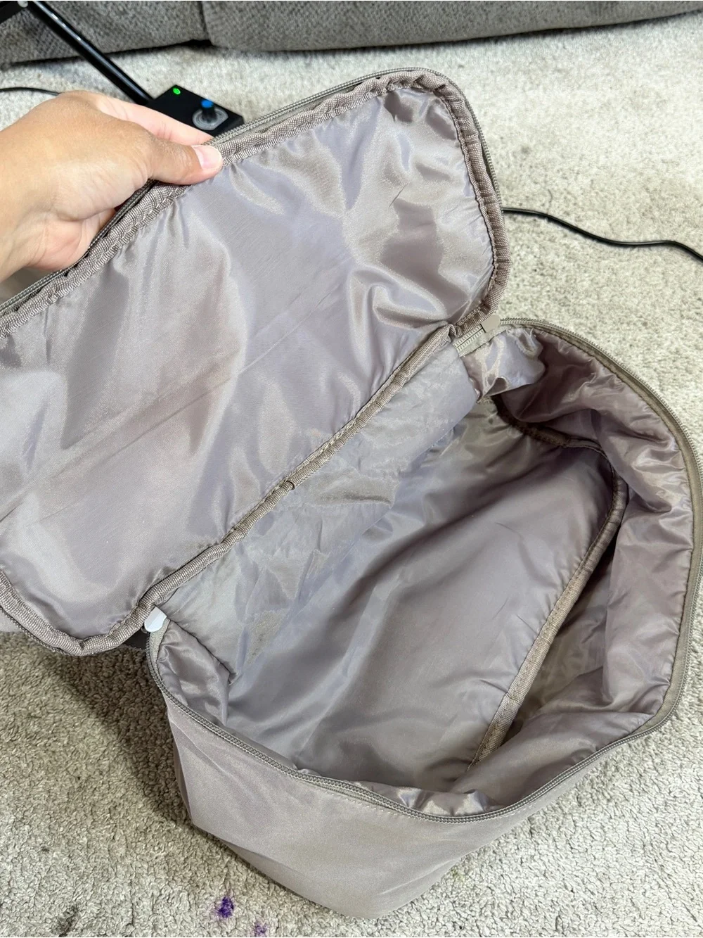Beyond Yoga Women’s Nylon Convertible Gym Bag Drawstring Cinch Top in Gray